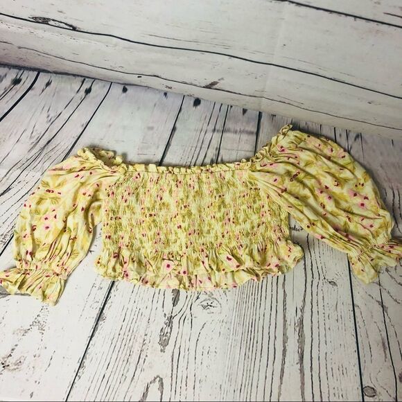 Faithfull the Brand Isadora Floral Puff Sleeve Off Shoulder Smocked Crop Top 4/S - Picture 9 of 10